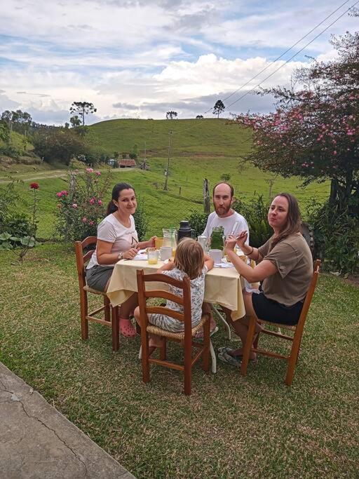 Cabana De Campo Cafe Da Manha Sitio Da Serrinha Bom Retiro  Εξωτερικό φωτογραφία